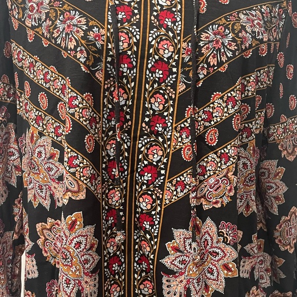 NWT Chico’s Parisian Medallion Blouse - Picture 5 of 13